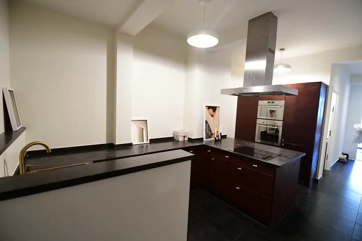8.  Rooftop Apartment. Room 2 thumbnail 12
