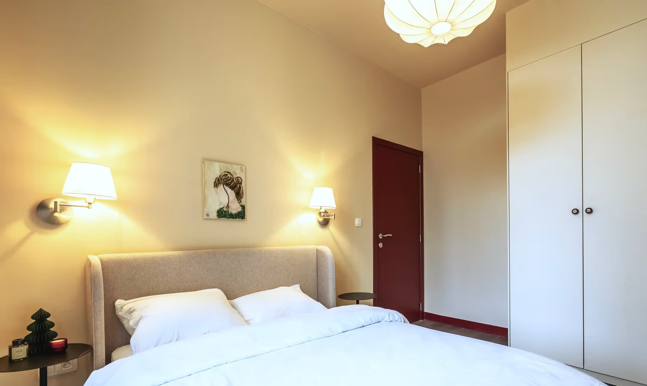 Room 2 thumbnail 2