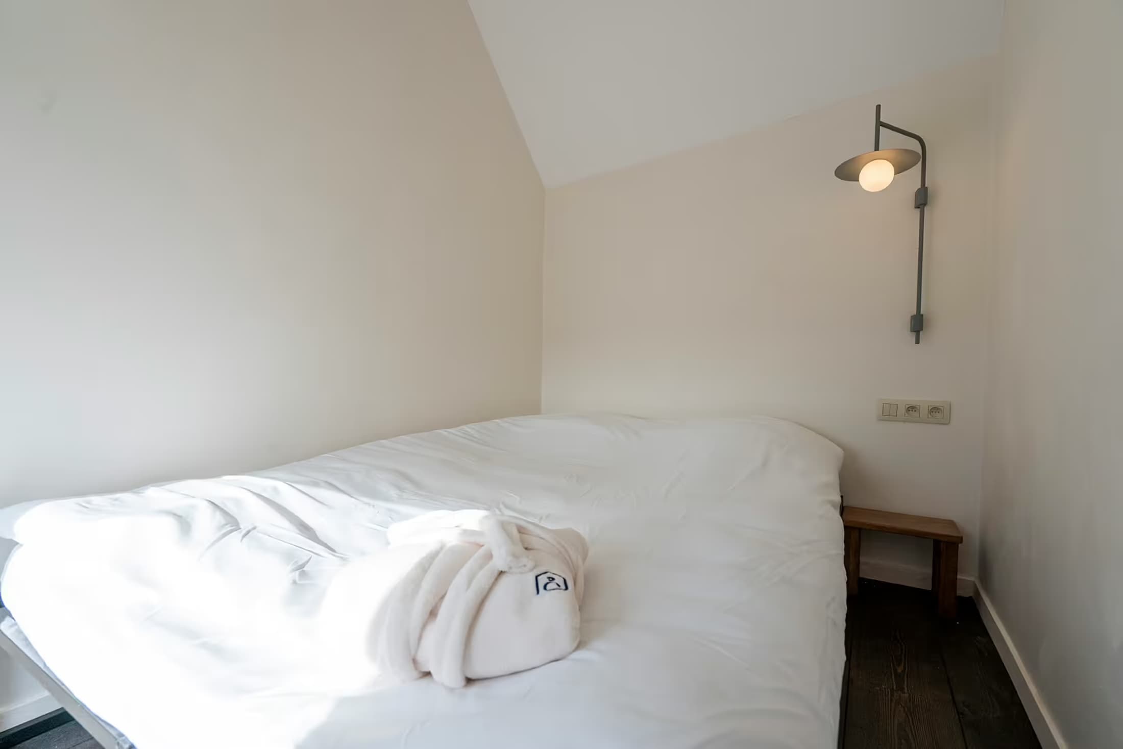 7. Coliving room – Street Side Left 3rd floor thumbnail 3