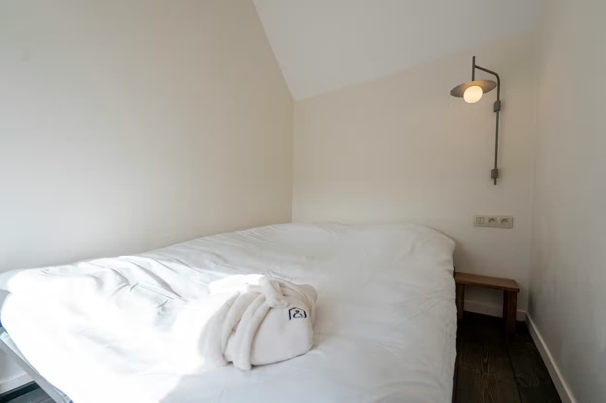 9. Сoliving room – Street Side thumbnail 4