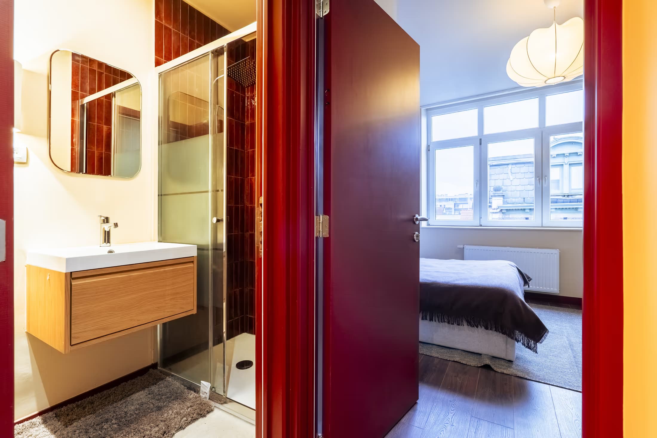 Room 8 thumbnail 7